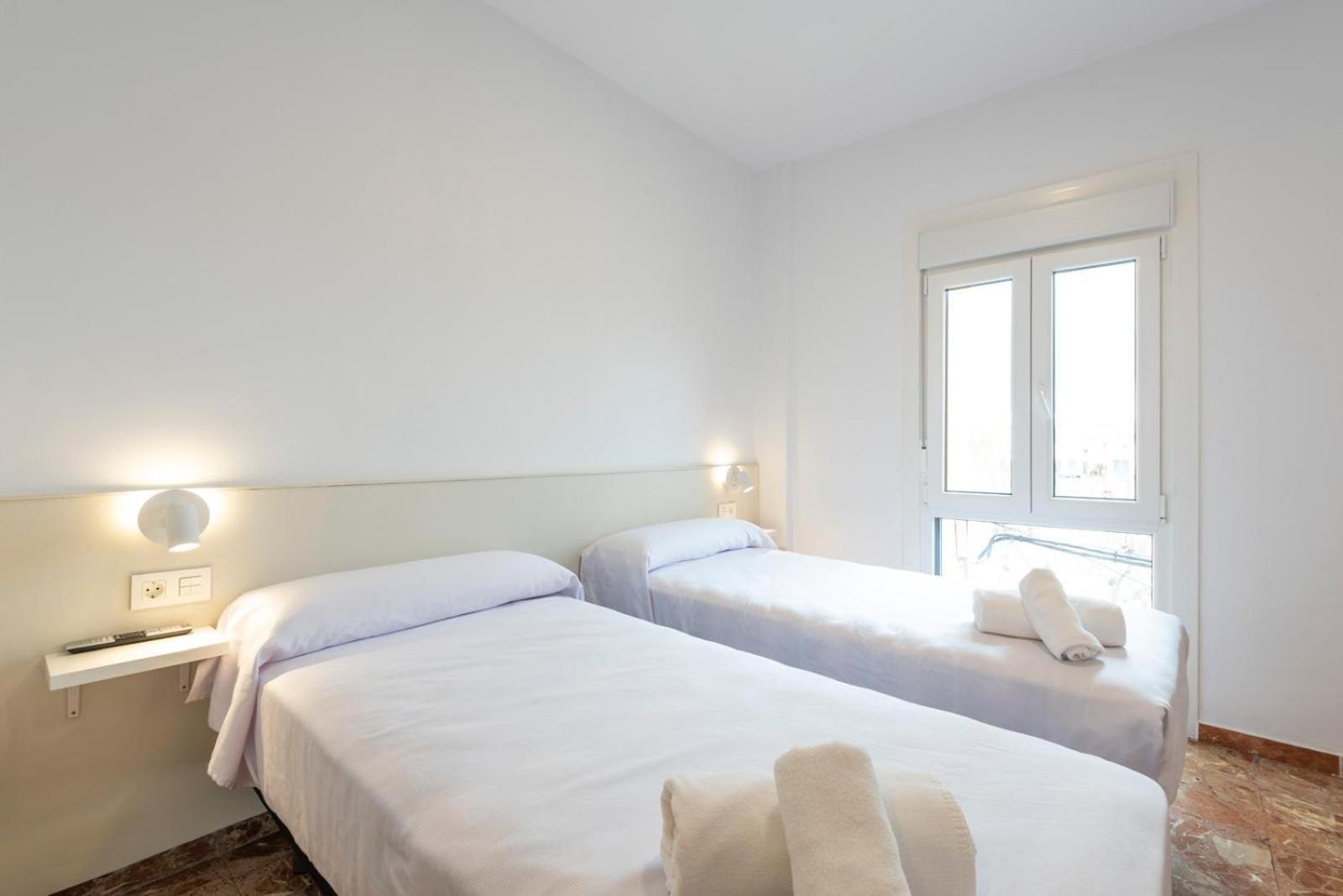 Hostal La Via Verde Саррион Экстерьер фото