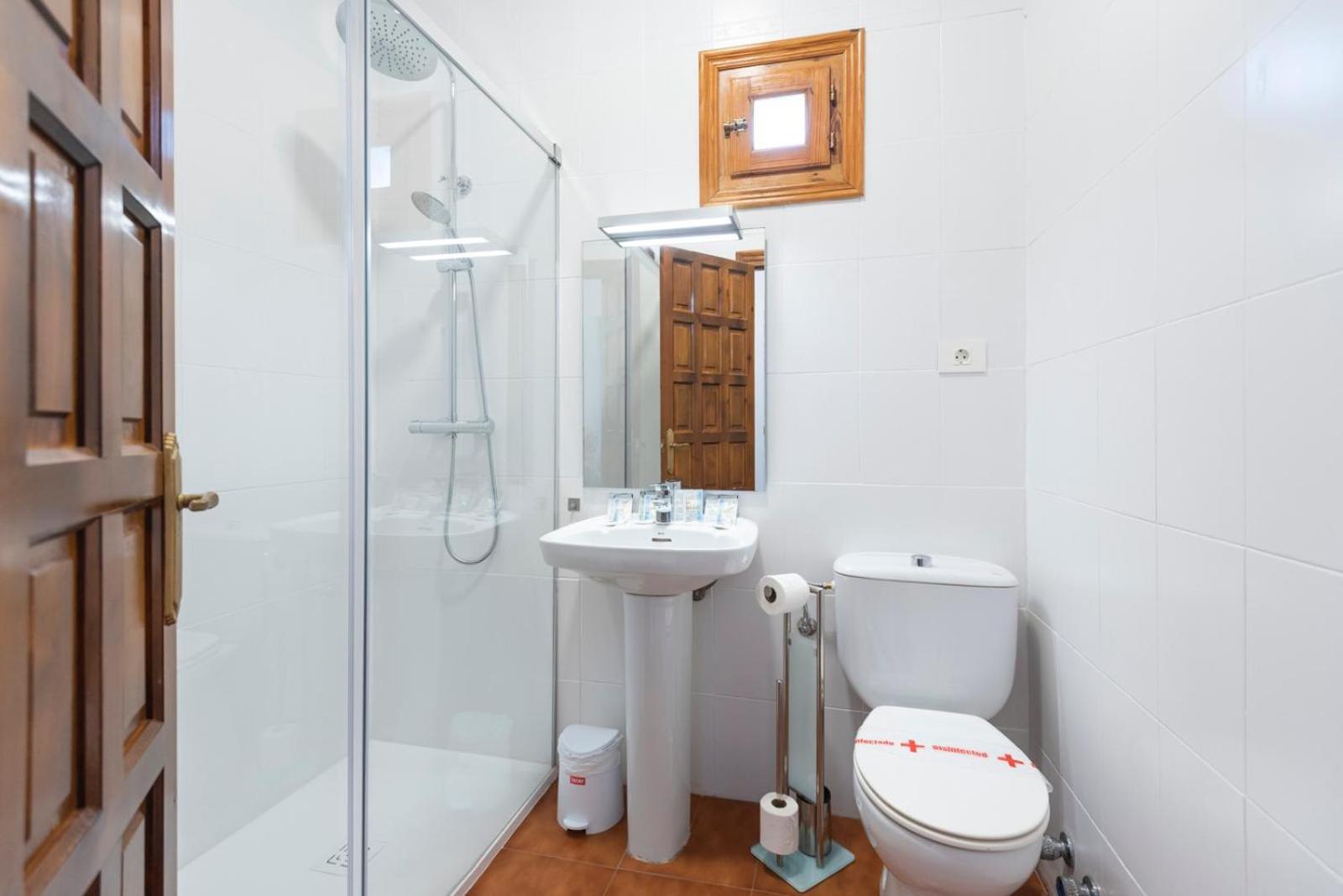 Hostal La Via Verde Саррион Экстерьер фото