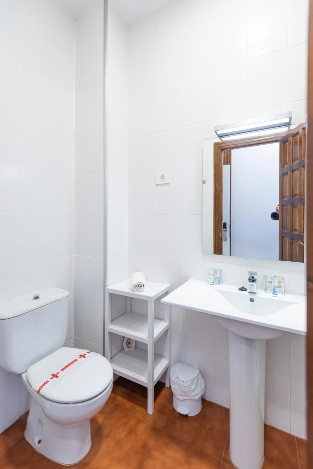 Hostal La Via Verde Саррион Экстерьер фото